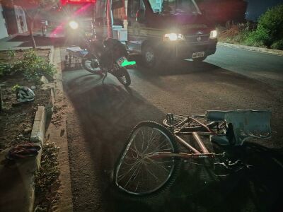 Imagem da notícia Adolescente fica ferido após colisão entre moto e bicicleta em Chapadão do Sul